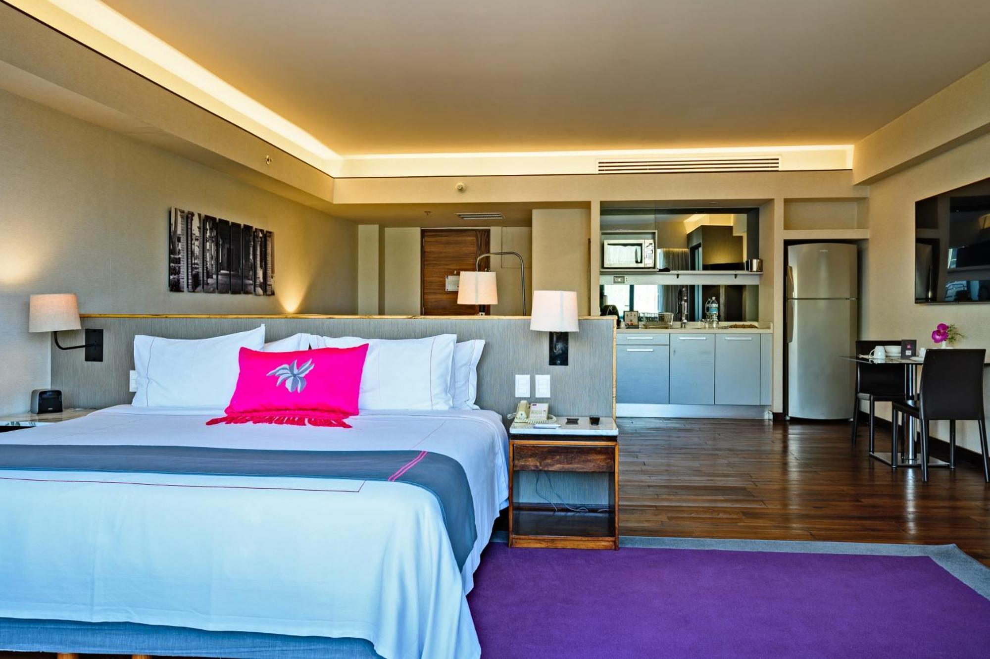 Las Suites Campos Eliseos Мехико Экстерьер фото